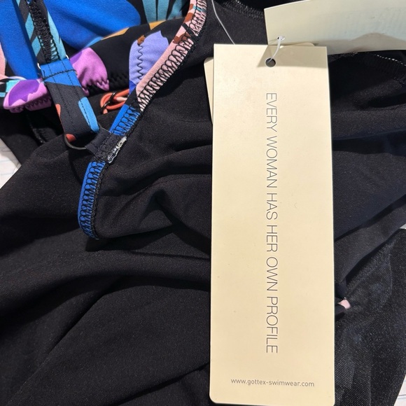 PROFILE by Gottex SZ 16 One Piece Floral Bathingsuit Ruching Padded NEW WITH TAG - Picture 16 of 16